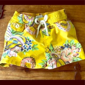 Baby boardshorts